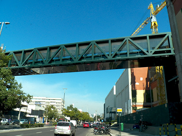 Acesso ao estacionamento / Shopping Praia de Belas